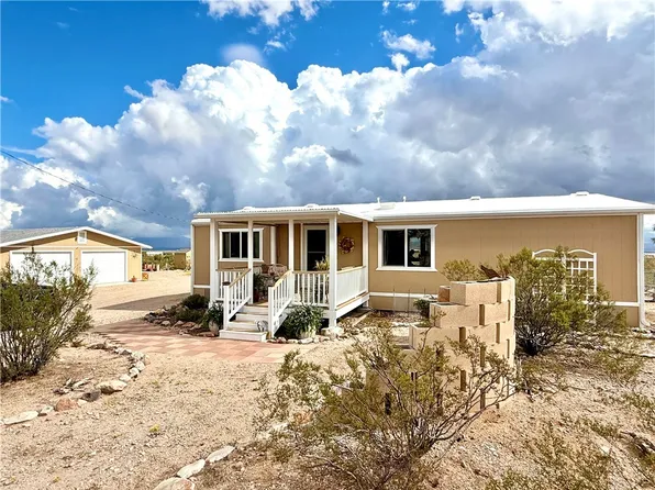 2438 S Dugas Road, Golden Valley, AZ 86413