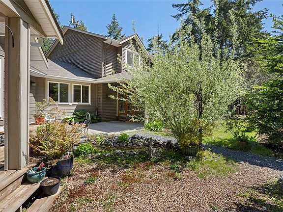 3rd image of 2800 Boyd Dr