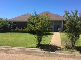 124 Sherwood Dr, Brandon, MS 39047