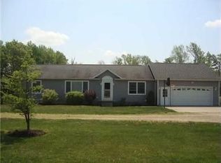 10975 Ridge Rd, Girard, PA 16417