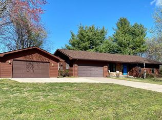 11617 Laurelwood Ln, Carbondale, IL 62901