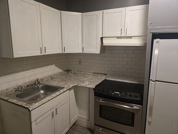 3rd image of 344 Arthur St
