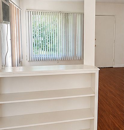 2nd image of 6327 Coldwater Canyon Ave #12