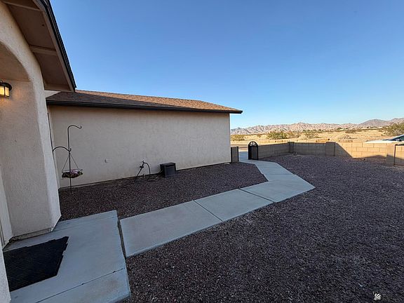 3rd image of 10372 S Avenue 10 1/2 E