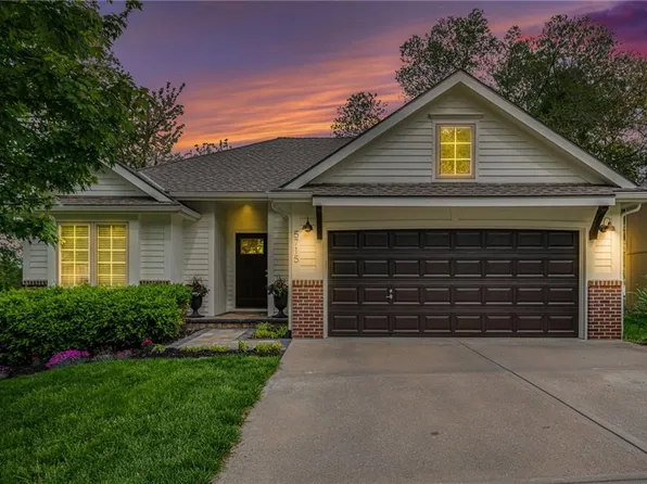 5715 NW Michaels Cv, Parkville, MO 64152