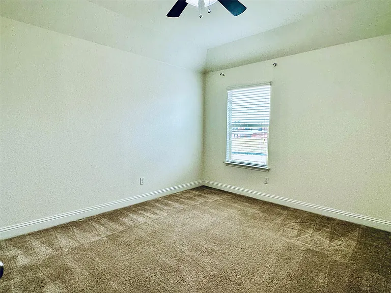 3308 De Torres Cir — Photo 13