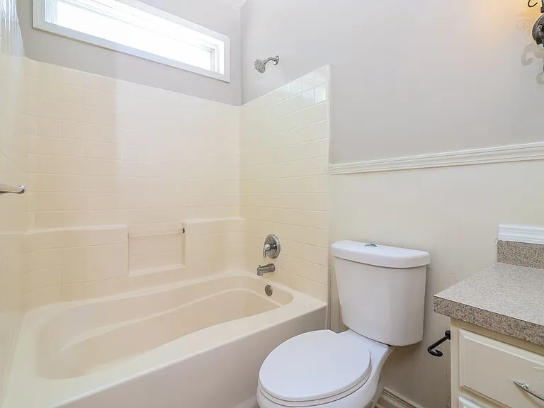 186 Windcroft Ct NW — Photo 14