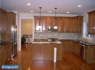 7 Palomino Cir, Mantua, NJ 08051