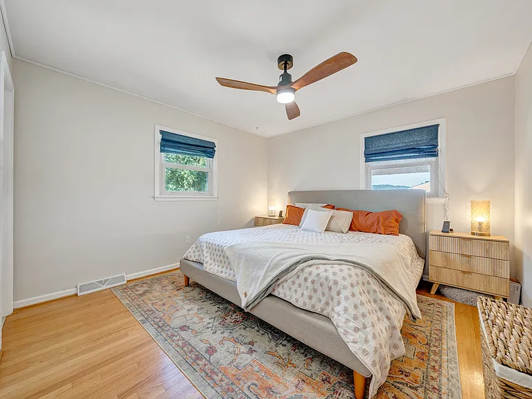 621 Aragona Dr — Photo 43
