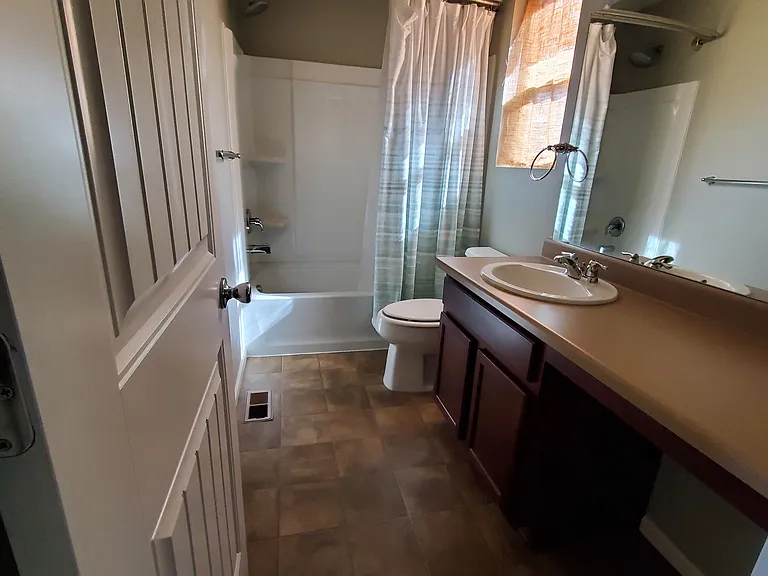 6977 Isabell Ln — Photo 16