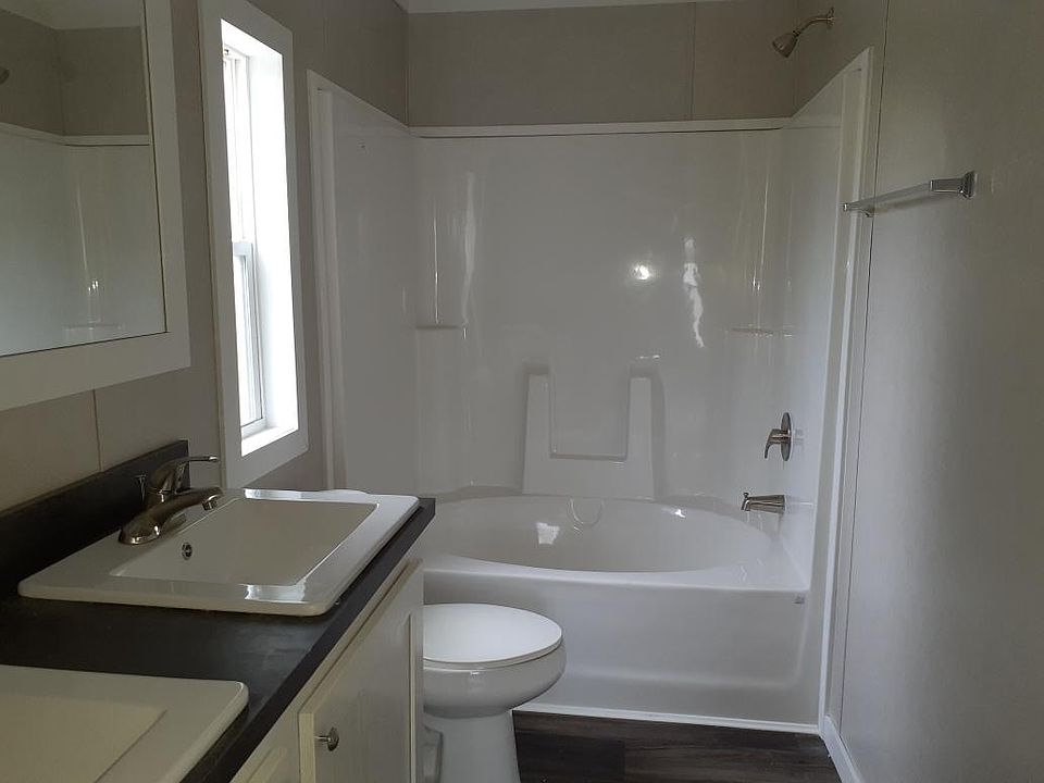 2nd image of 338 Mockingbird Ave