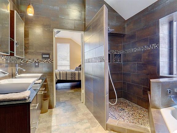4th image of 5912 Ember Glen Dr