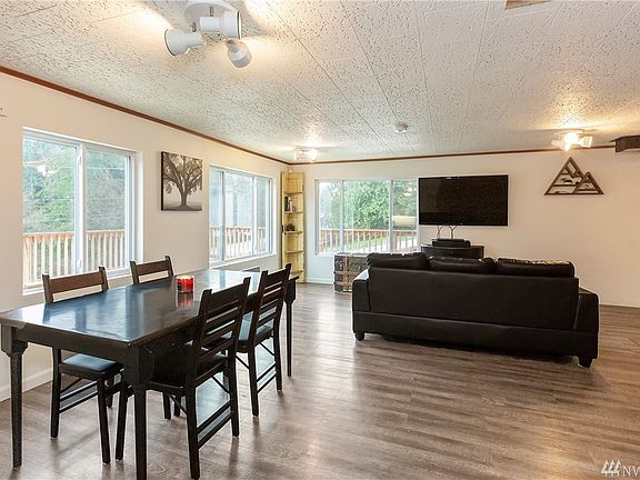 5th image of 7850 Beach Dr E