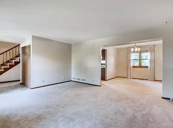 4th image of 17473 W Bluff Dr