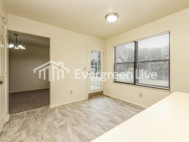 6923 Shull Rd — Photo 6