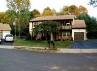 4561 Winding Brook Dr, Bensalem, PA 19020
