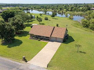 89 Apple Creek Dr, Elgin, OK 73538