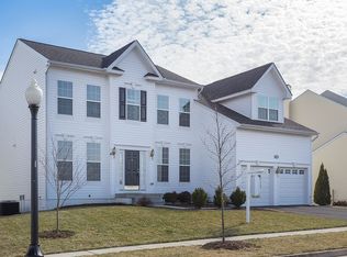 17393 Tedler Cir, Round Hill, VA 20141