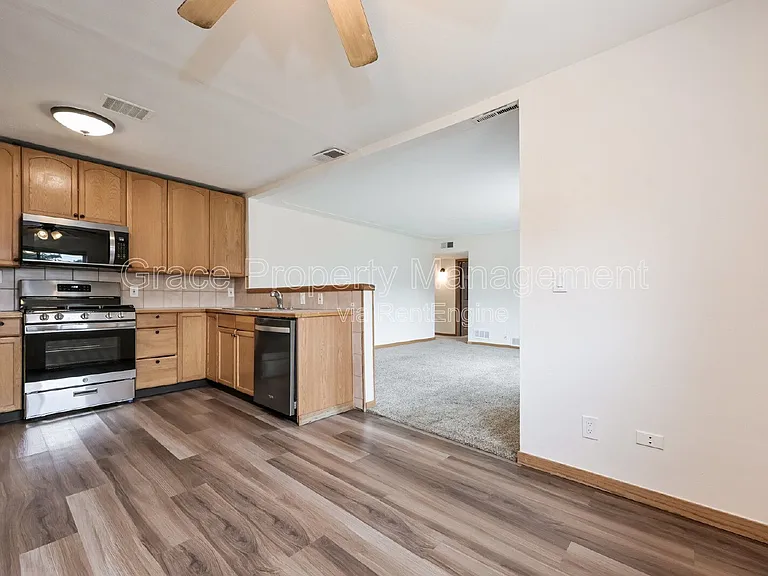 9301 Ellen Ct — Photo 6