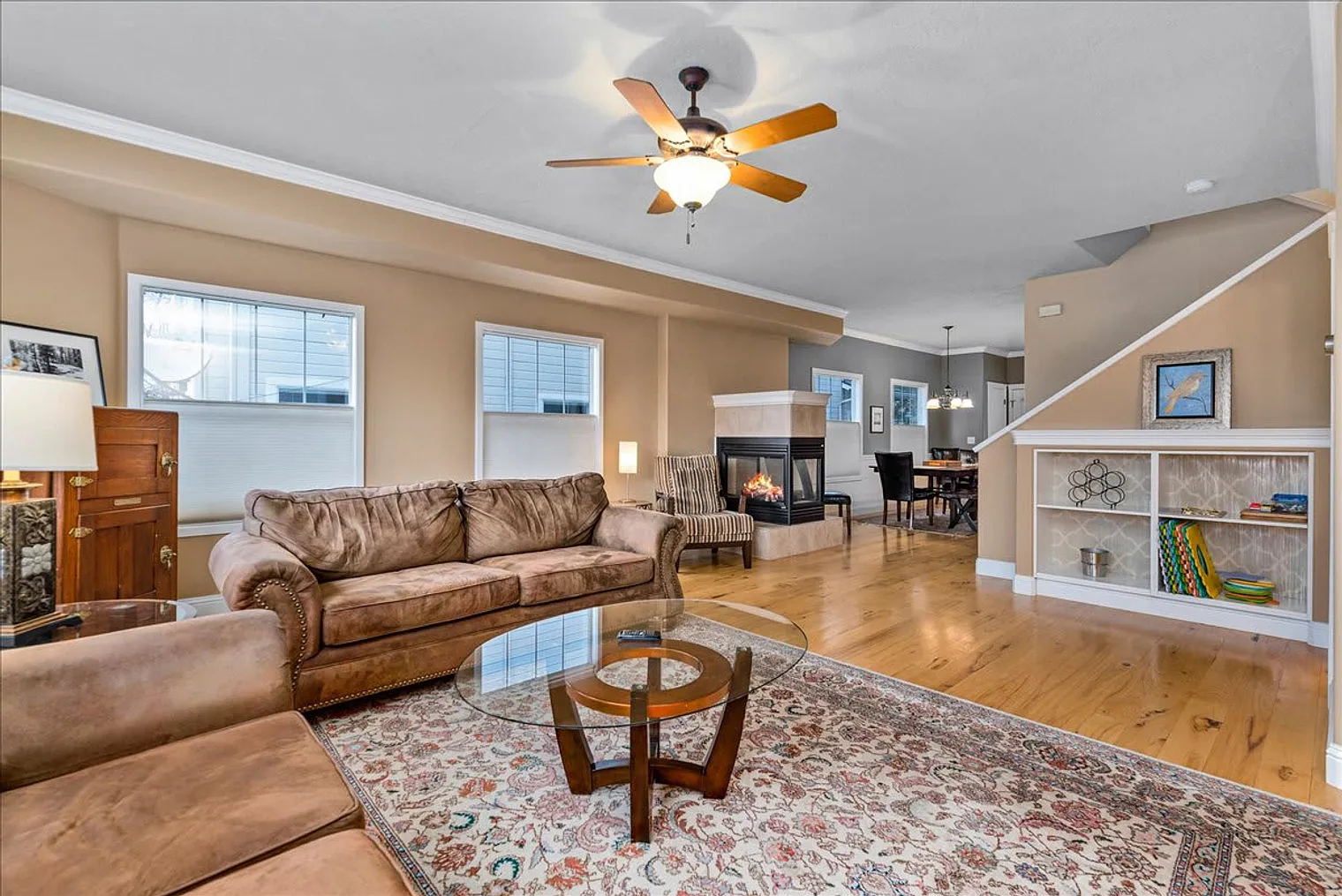 4 bed, 2.0 bath, 2012 sqft, $3,970 — Photo 1