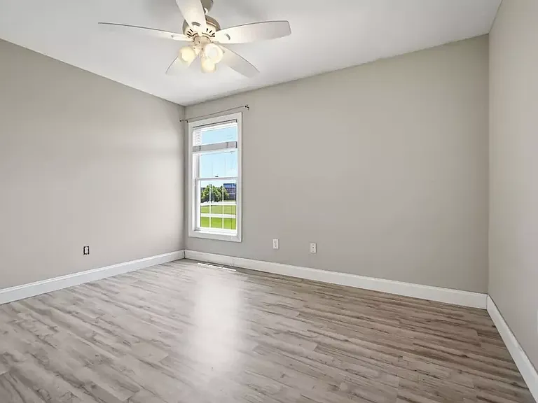 1831 Marina Dr — Photo 29