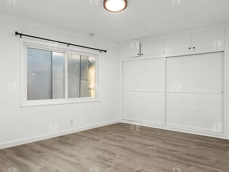 (Sr/Eu/Yo:B) 3280 Provon Lane — Photo 8