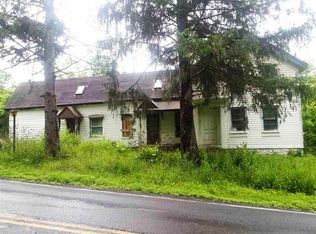 700 Barnerville Rd, Howes Cave, NY 12092