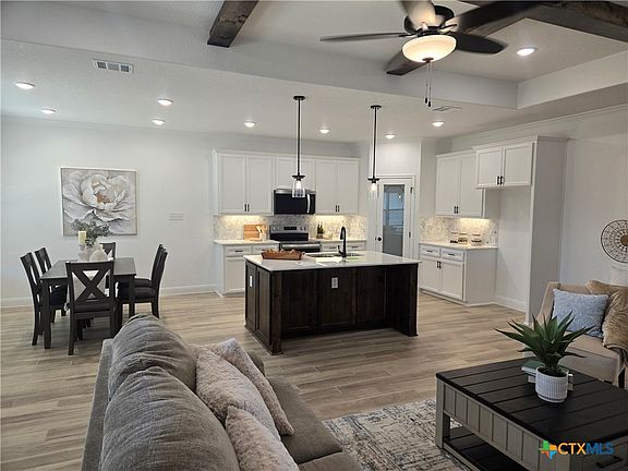 4th image of 2221 Bigtooth Maple Rd