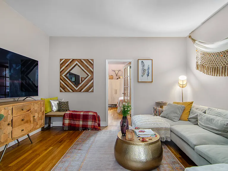 596 Henry St #1 — Photo 5