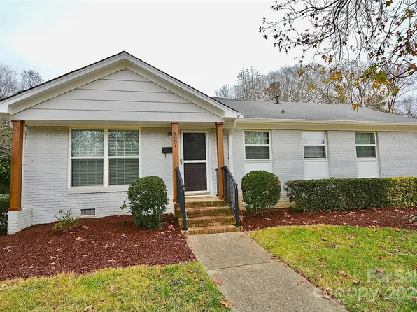 6801 Barrington Dr, Charlotte, NC 28215