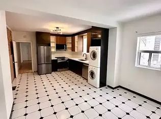 345 Dovercourt Rd #1A, Toronto, ON M6J3E4