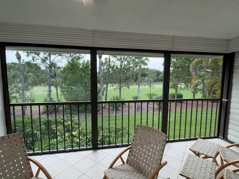 7473 Glendevon Ln #407 — Photo 32