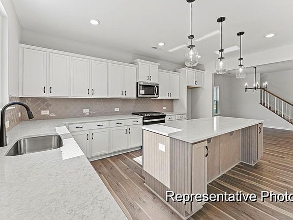 3rd image of 512 Castle Farm Rd #43P