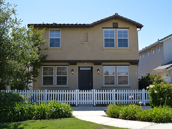 2nd image of 332 E Alcazar Dr