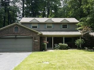 1258 S Vera Dr, New Palestine, IN