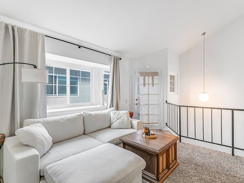1st image of 816 N Inglewood Ave APT 2