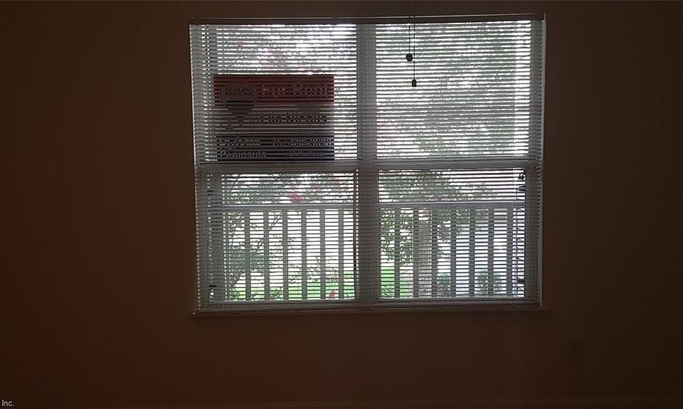 1st image of 537 Pineland Cir APT 101