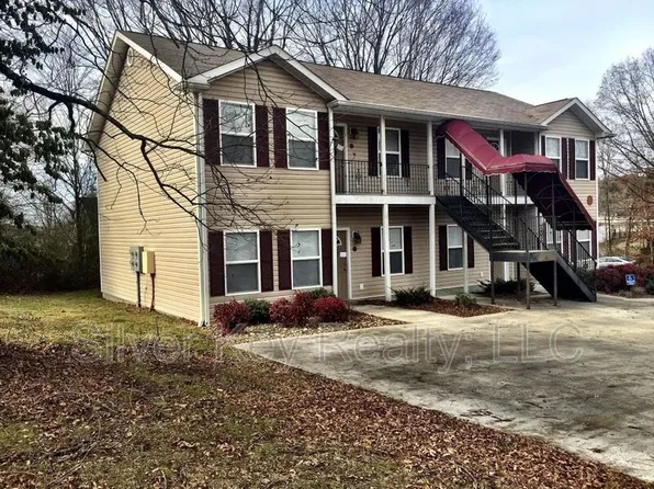 1515 W Madison Ave #1C, Athens, TN 37303