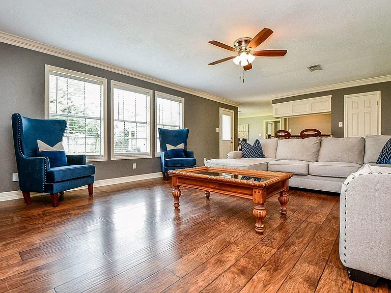 1015 Kanah Ln — Photo 18