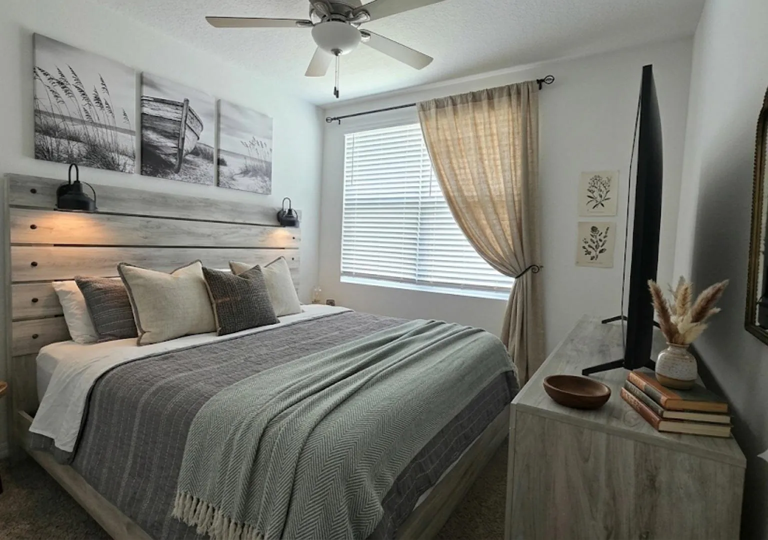 2 bed, 1.0 bath, 1800 sqft, $1,057 — Photo 1