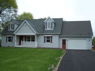 506 Basket Rd, Webster, NY 14580