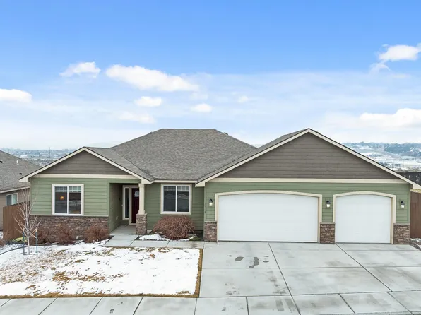 1734 S Honeysuckle St, Kennewick, WA 99338
