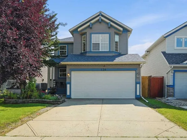 138 NE Somerglen Cmn SW, Calgary, AB T2Y 4A3