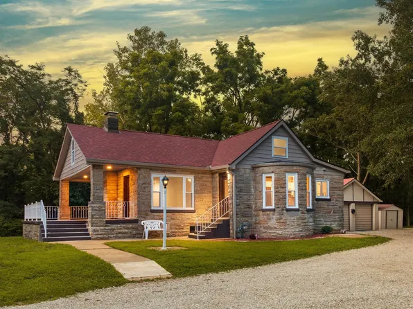 9325 Baumgart Rd, Evansville, IN 47725