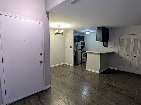 2nd image of 659 Chuck Gray Ct