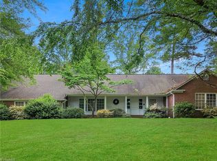 317 Banbury Rd, Winston Salem, NC 27104