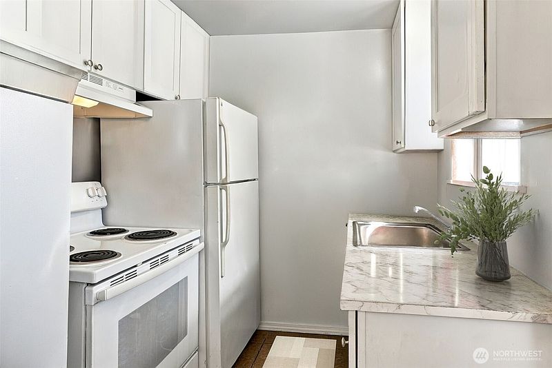5th image of 1644 120th Street S