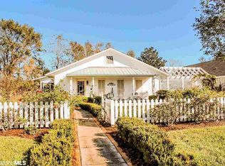 105 Kensington Ct, Fairhope, AL 36532