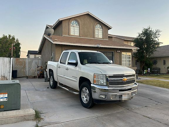 3rd image of 2411 W Olive Ave