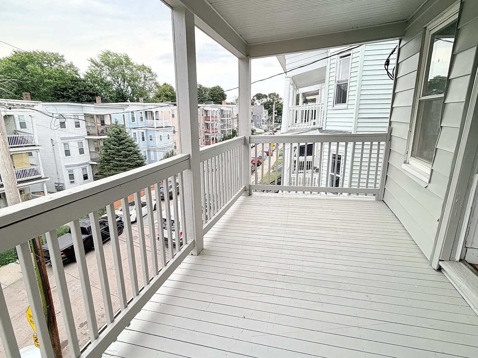 3 bed, 1281 sqft, $3,000 — Photo 2